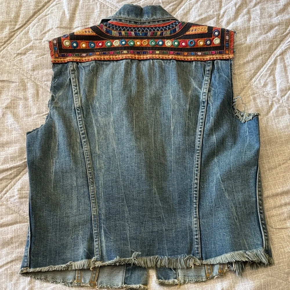Denim & Supply Ralph Lauren Colorful Embroidered Denim Vest - Picture 3 of 4